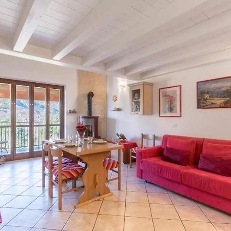 Casa Vacanze Rosalba Ferrara di Monte Baldo Kültér fotó