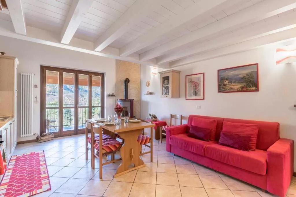 Casa Vacanze Rosalba Ferrara di Monte Baldo Kültér fotó
