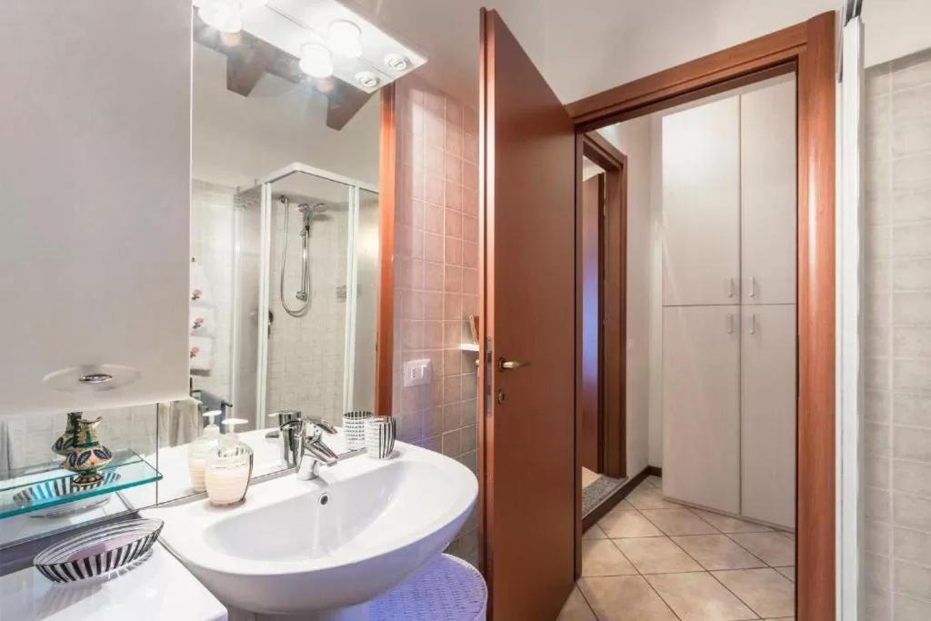 Casa Vacanze Rosalba Ferrara di Monte Baldo Kültér fotó