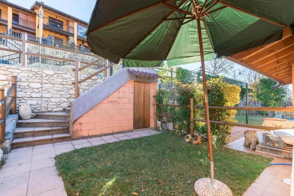 Casa Vacanze Rosalba Ferrara di Monte Baldo Kültér fotó