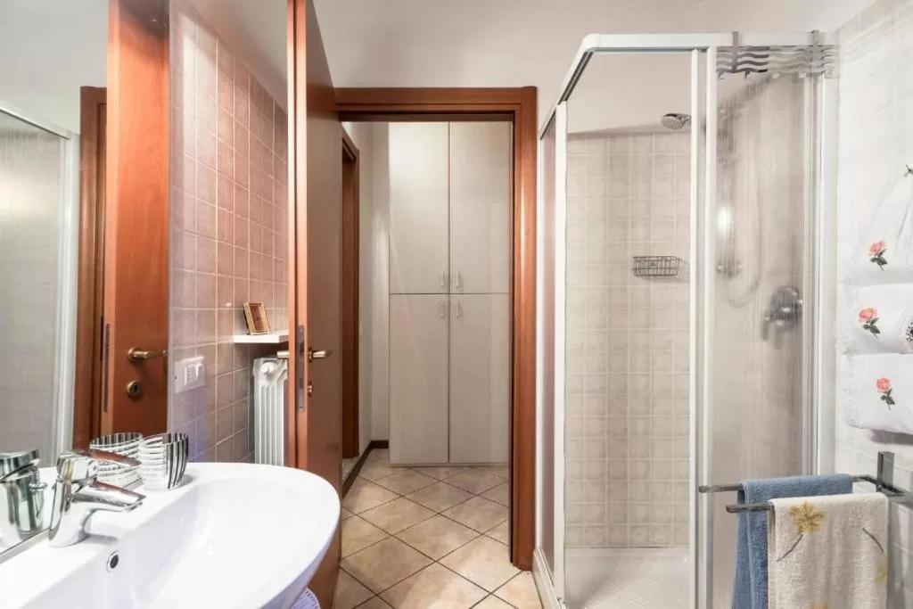 Casa Vacanze Rosalba Ferrara di Monte Baldo Kültér fotó